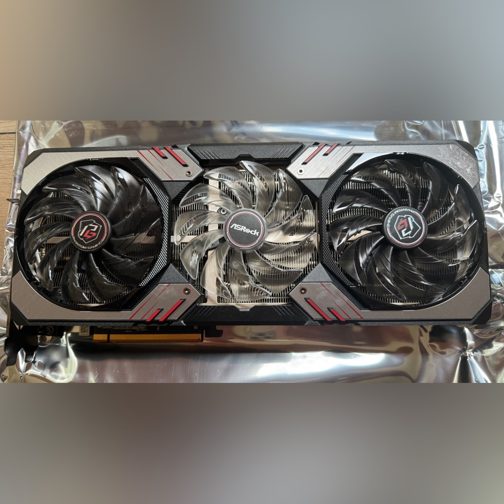 Broken ASRock AMD Radeon RX 6800 XT
(RX6800XT PGD 16GO)